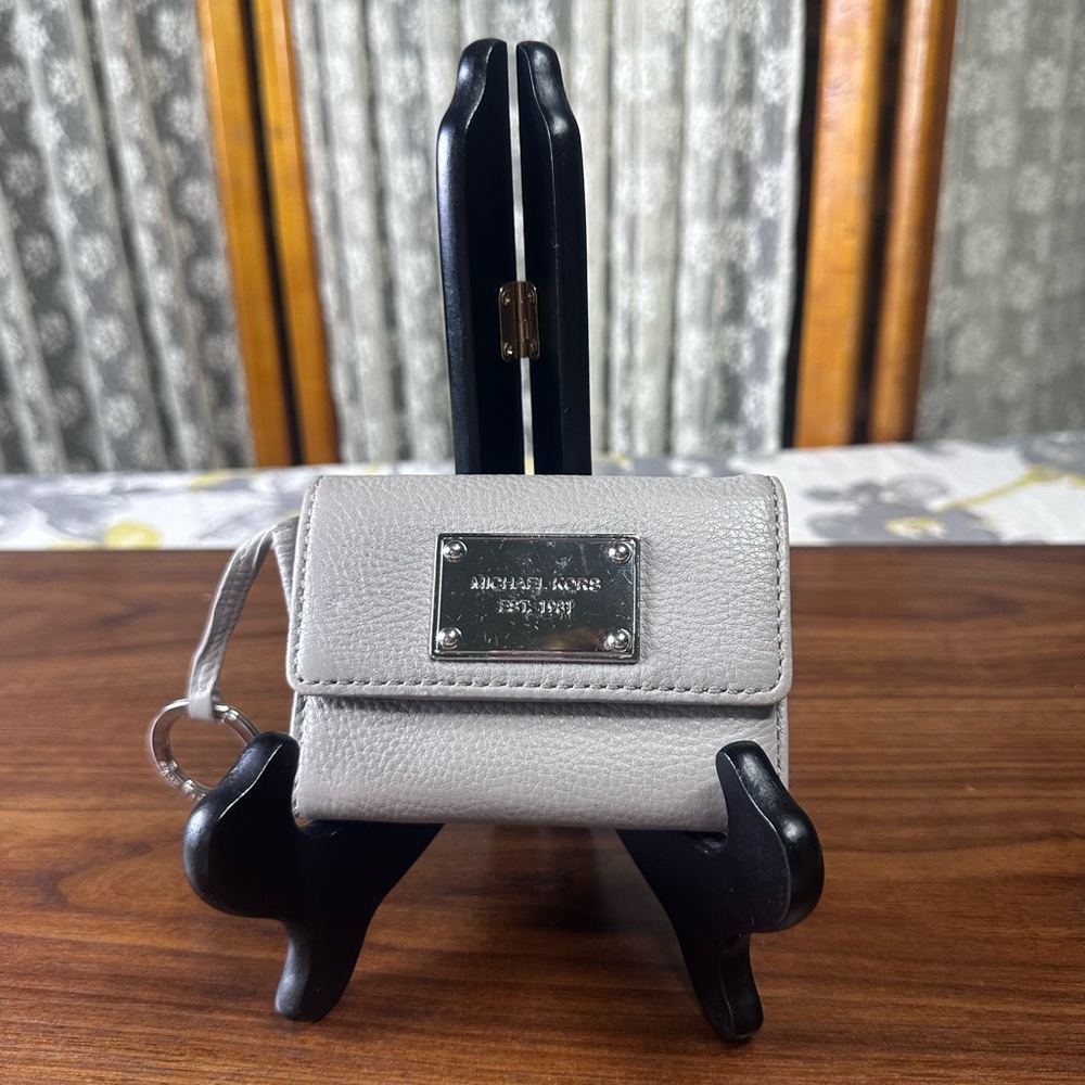 Michael Kors Light Gray Leather Wallet